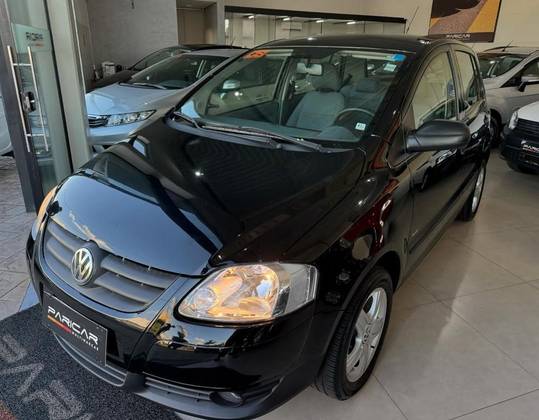 VOLKSWAGEN FOX 1.6 MI PLUS 8V FLEX 4P MANUAL VOLKSWAGEN FOX 1.6 MI PLUS 8V FLEX 4P MANUAL